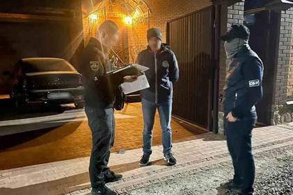 Поліція затримала групу шантажистів, яка тероризувала мешканців Вінниці