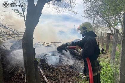 На Вінниччині ДСНСники ліквідували 13 пожеж: подробиці