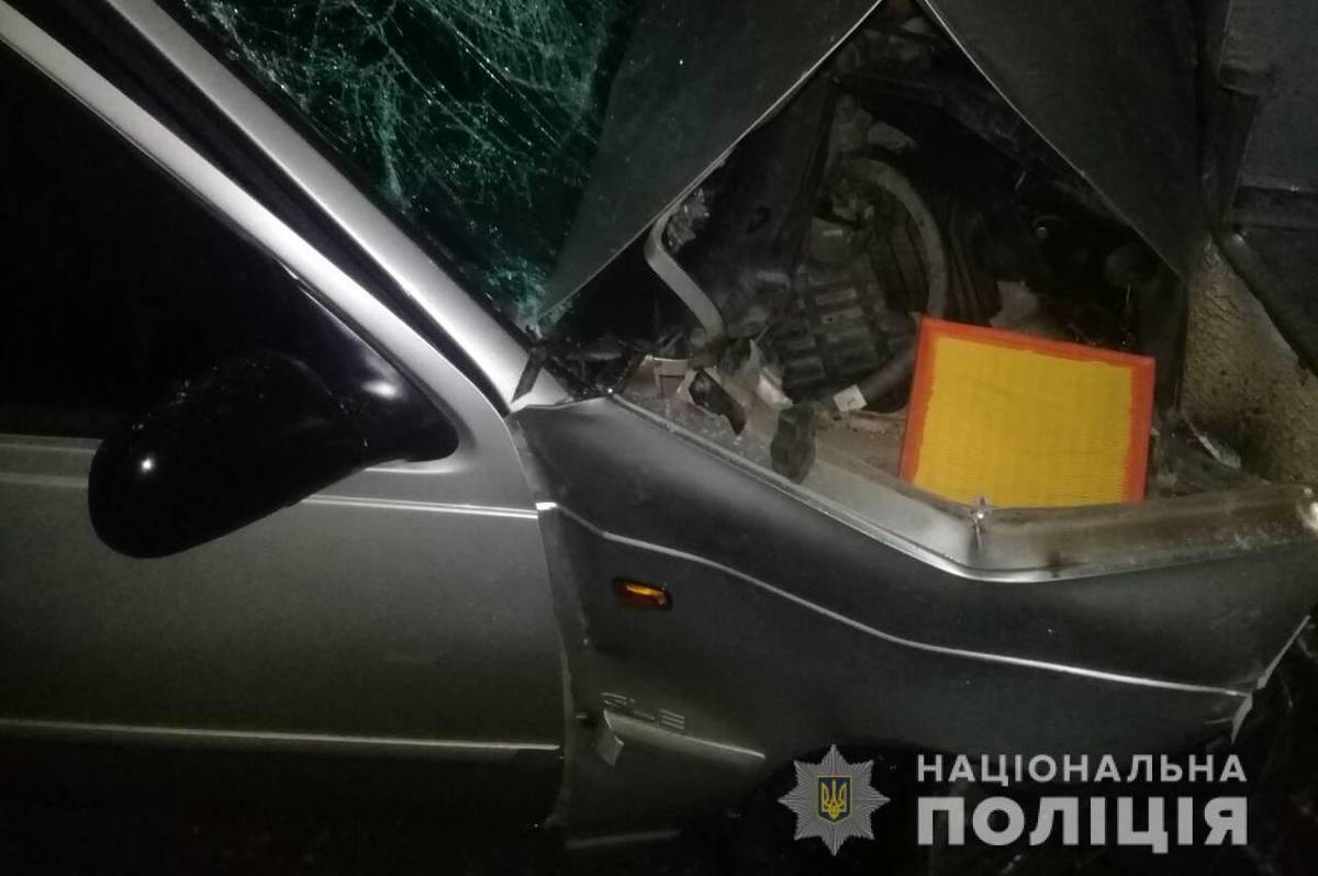 В Немирівському районі зіткнулись «Daewoo» та вантажівка. Одна людина загинула