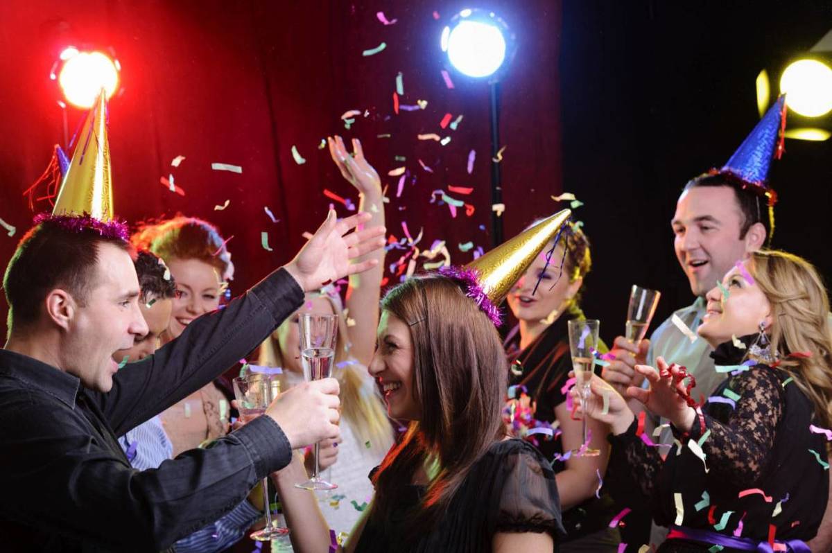 Оскар-паті або запальні танці стиляг: де відсвяткувати Новий рік у Вінниці 