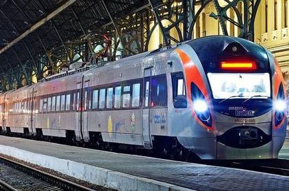 Укрзалізниця запускає поїзд зі Львова до Перемишля з 20 грудня Укрзалізниця запускає поїзд зі Львова до Перемишля з 20 грудня