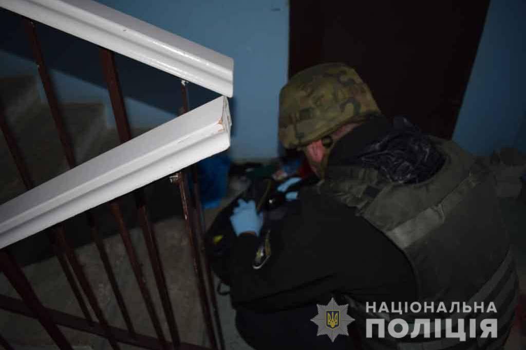 У Вінниці через підозрілий рюкзак у під'їзді, евакуювали 20 мешканців