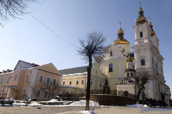 Вінницький Свято-Преображенський Собор став Українським
