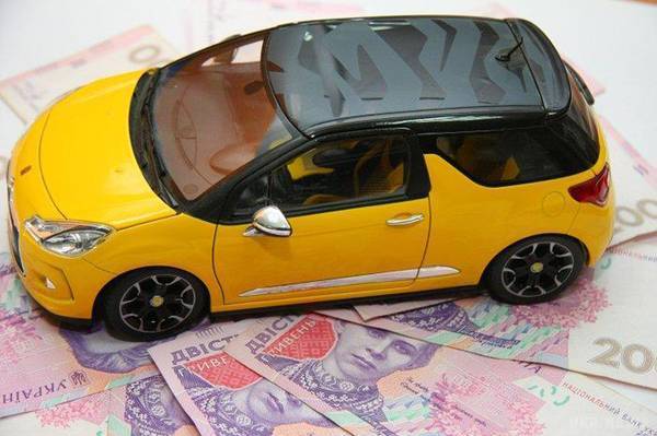 Власники дорогих авто сплатили понад 9 млн грн транспортного податку