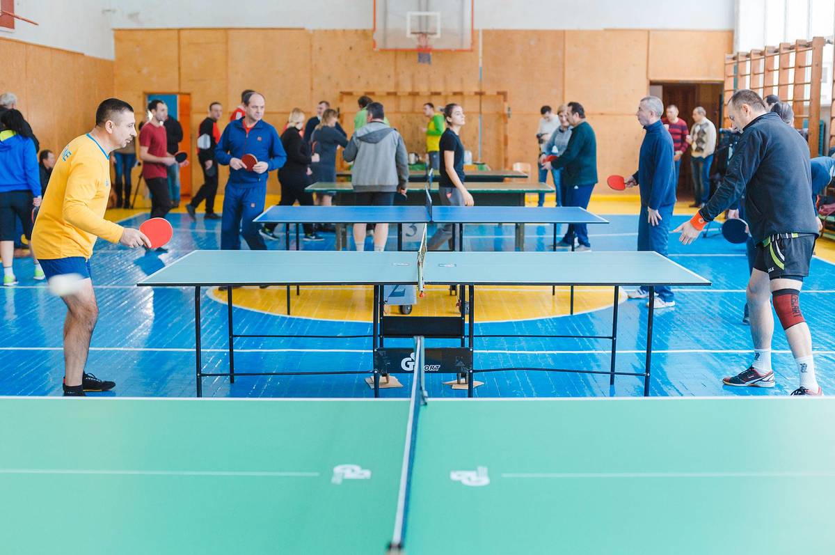У Вінниці освітяни міста змагаються у турнірі з настільного тенісу