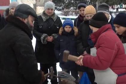 Для вихованців інтернату провели майстер-клас із ковальства Для вихованців інтернату провели майстер-клас із ковальства