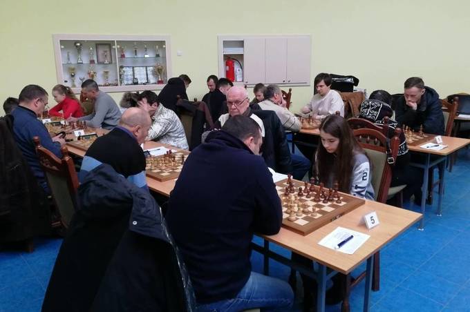 У шаховому чемпіонаті Вінниці учні перемогли тренерів