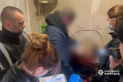 Жахлива знахідка в Одесі: тіло 1-річного хлопчика виявили в морозильній камері
Жахлива знахідка в Одесі: тіло 1-річного хлопчика виявили в морозильній камері