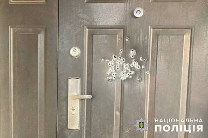На Вінниччині конфлікт між сусідами ледь не закінчився потрійним убивством: що відомо На Вінниччині конфлікт між сусідами ледь не закінчився потрійним убивством: що відомо