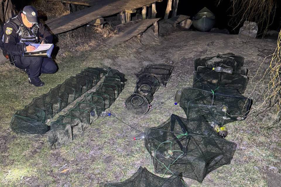 У Могилівці чоловік впіймав 39 раків і заробив майже 130 тис грн штрафу