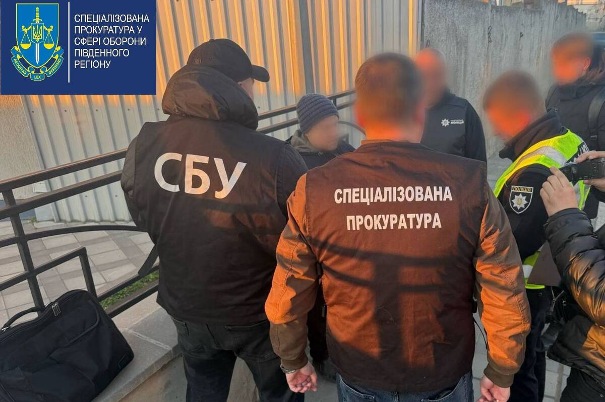 Може «вирішити питання» за 500 доларів: на Вінниччині лікарю ВЛК повідомили про підозру