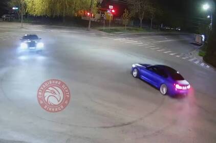 У Вінниці два BMW влаштували нічне дрифт-шоу: одного з порушників вдалось спіймати (відео)