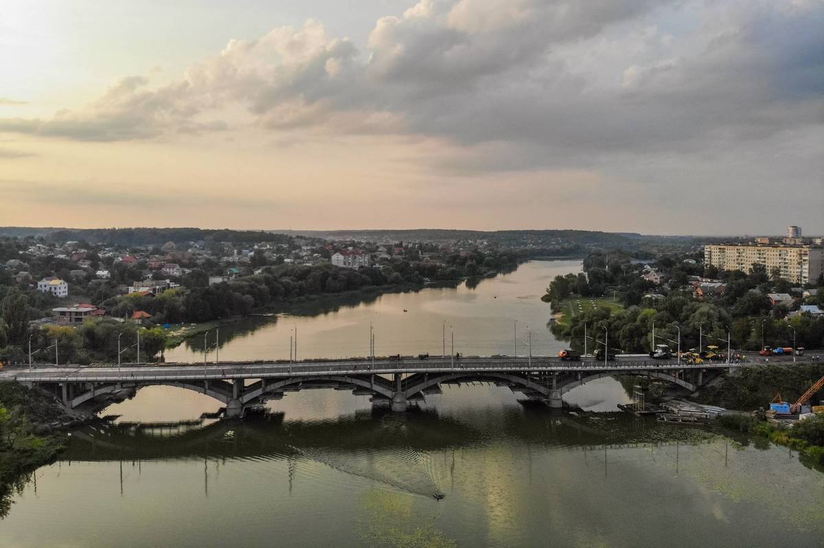 Рух через міст на Чорновола у Вінниці відновлять раніше запланованого