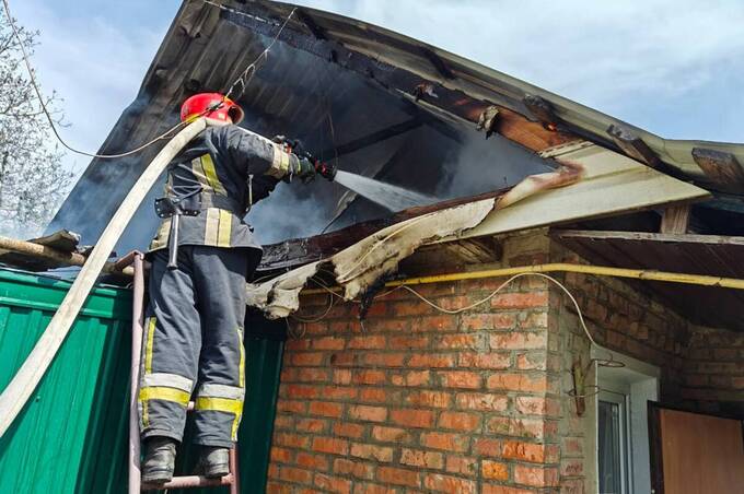 Минулої доби рятувальники ліквідували понад два десятки пожеж