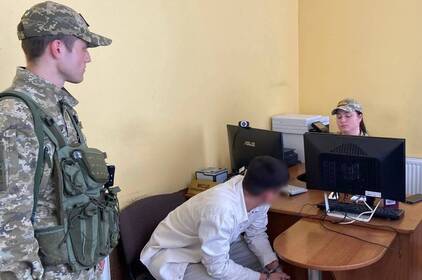На Вінниччині затримали іноземця, якого розшукував Інтерпол На Вінниччині затримали іноземця, якого розшукував Інтерпол