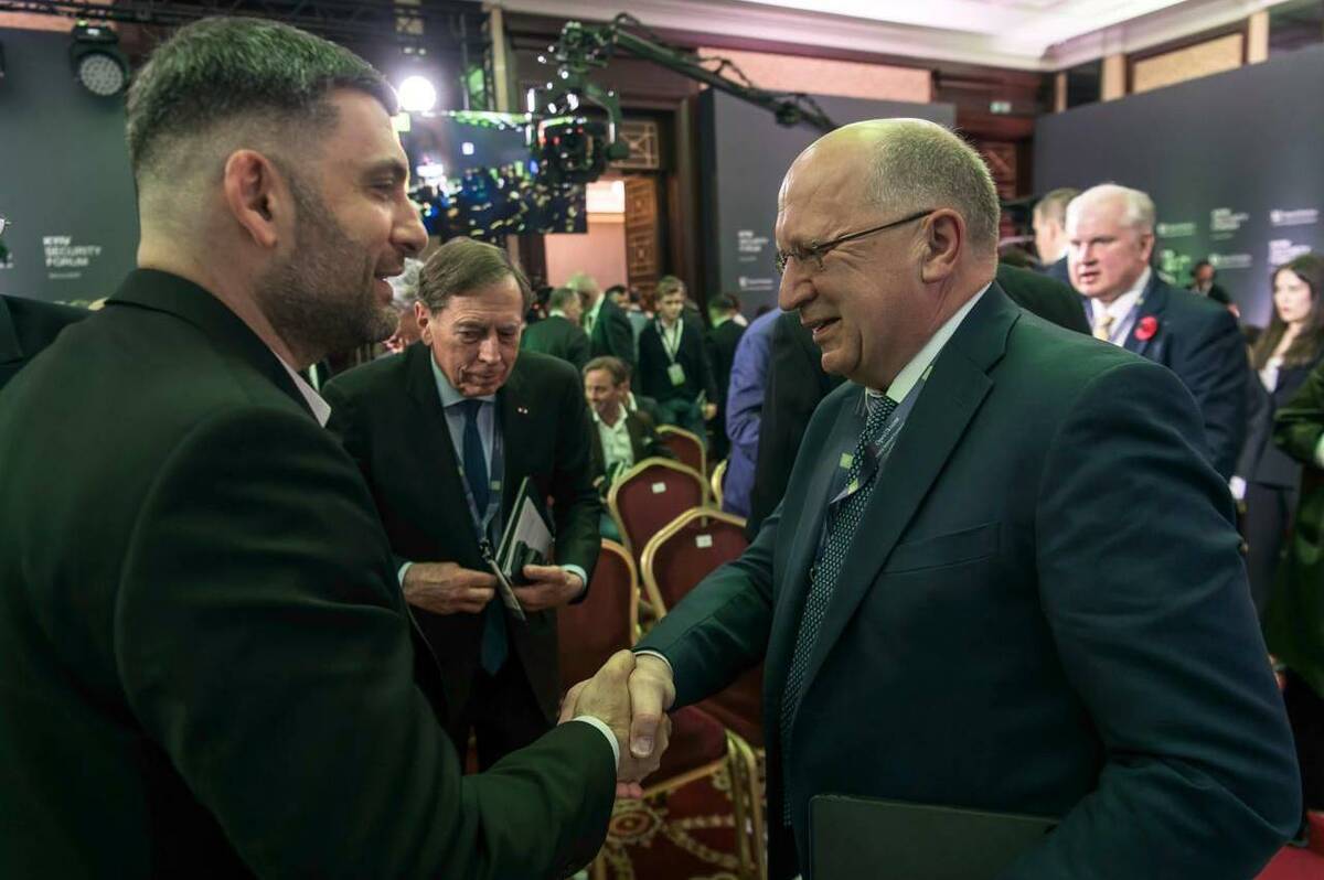 Володимир Гройсман: «Обов’язок Європи — спільно довести, що агресії немає місця в новому світі свободи та справедливості»
