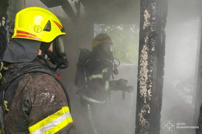 Вісім пожеж за добу: на Вінниччині постраждав чоловік, горіли житлові й господарські будівлі