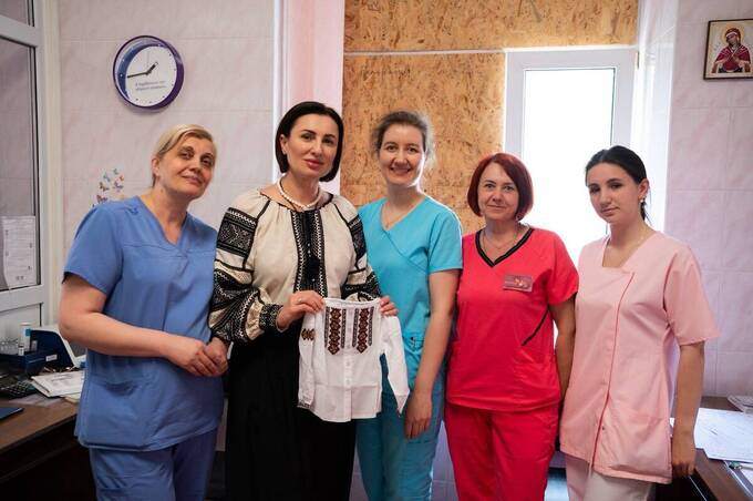 Вінницьким немовлятам подарували перший український оберіг