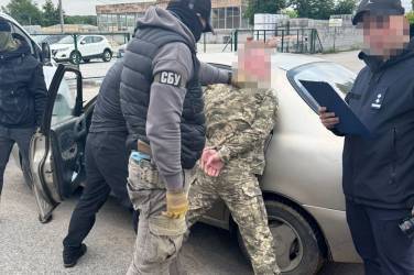 Втеча на надувному матраці: правоохоронець з Вінниччини хотів вивезти ухилянта за $4000 Втеча на надувному матраці: правоохоронець з Вінниччини хотів вивезти ухилянта за $4000