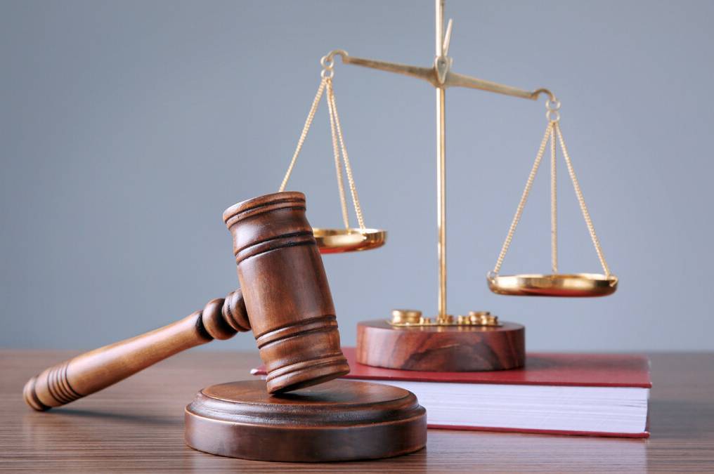 У Вінниці суд засудив чоловіка до 8 років ув’язнення за вбивство та крадіжку