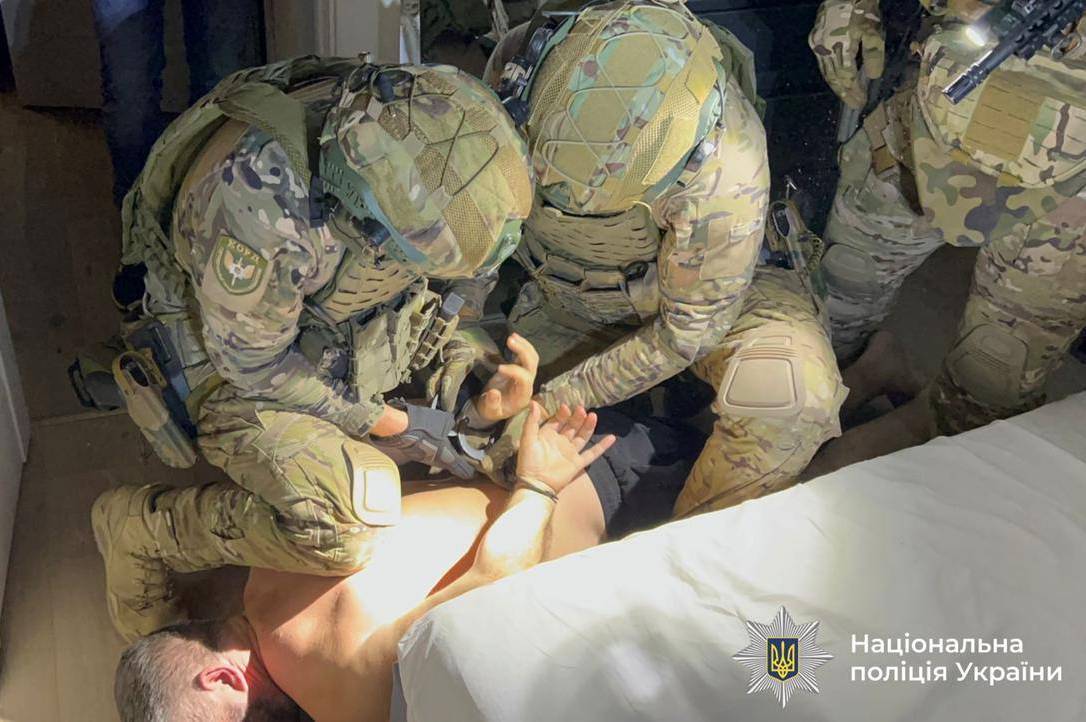 Чоловіка, який влаштував стрілянину в селі Агрономічне затримали: що відомо (фото)