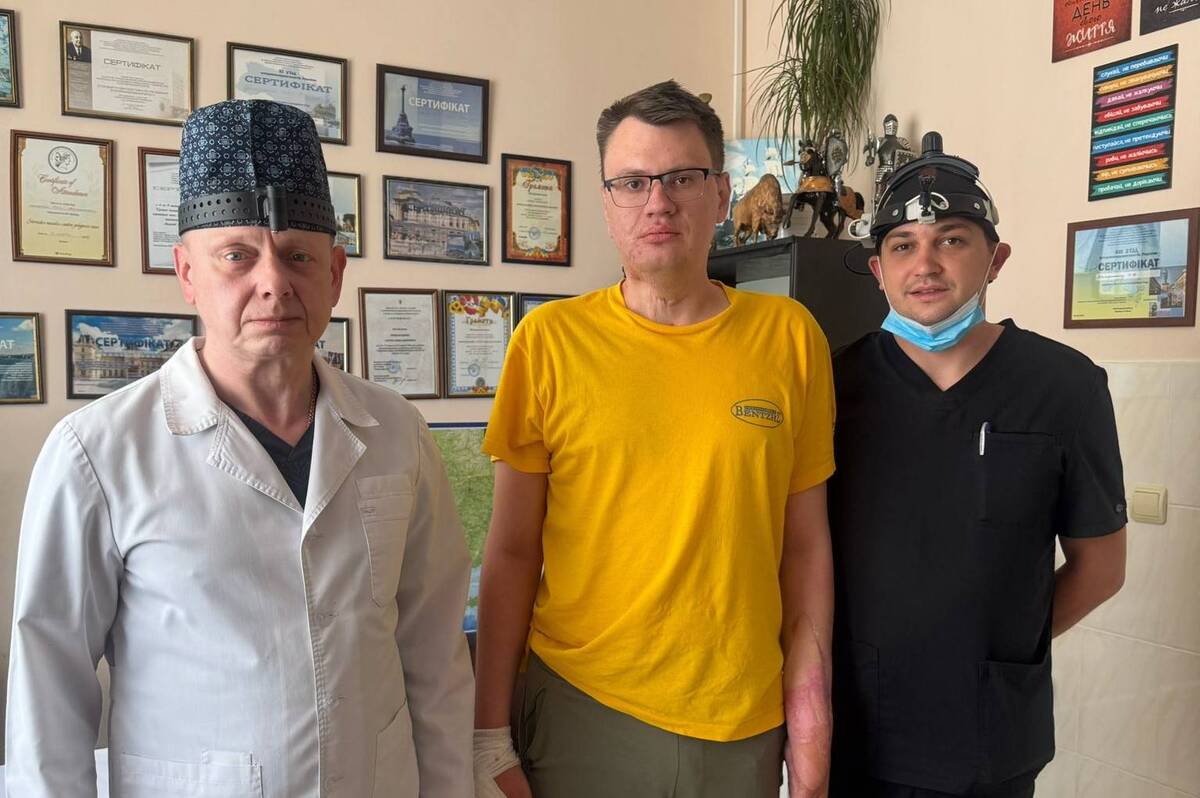 ЛОР-хірурги «Пироговки» провели надскладні операції, аби повернути до життя пораненого воїна