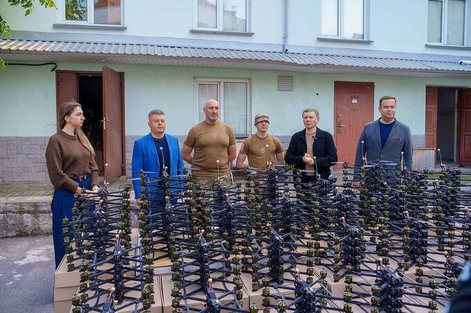 Міжрегіональний координаційний гуманітарний штаб передав ще 300 FPV-дронів для 3-ї штурмової бригади
