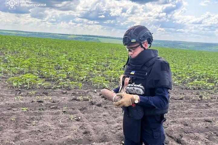 На Вінниччині сапери ДСНС знищили боєприпас часів Другої світової