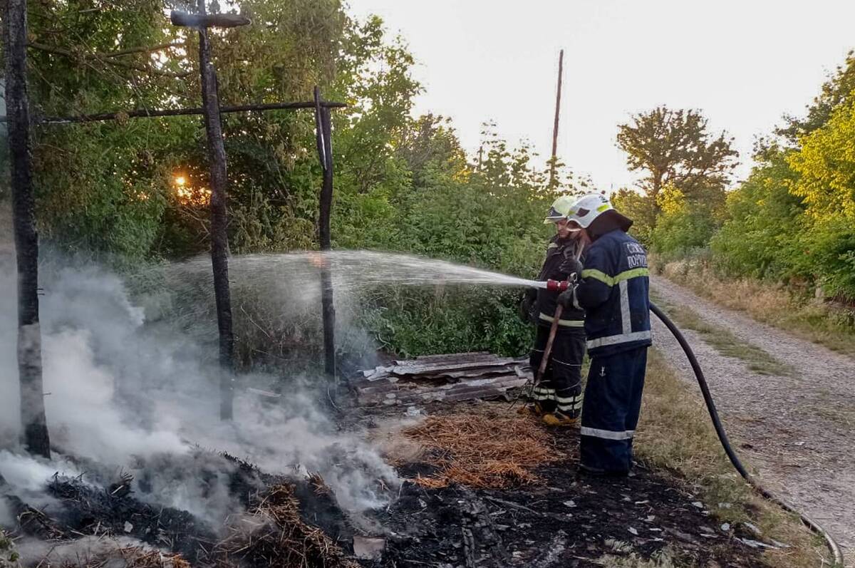 За добу на Вінниччині сталося 15 пожеж: вогонь нищив будівлі, сіно та суху траву