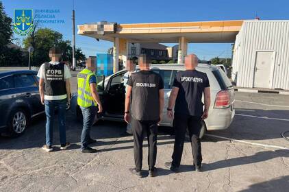 За $14 000 — через кордон: на Вінниччині викрили чоловіка, який організовував втечі призовників до Молдови