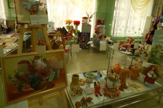 В Палаці дітей та юнацтва відкрилась виставка-конкурс декоративно-ужиткового та образотворчого мистецтва