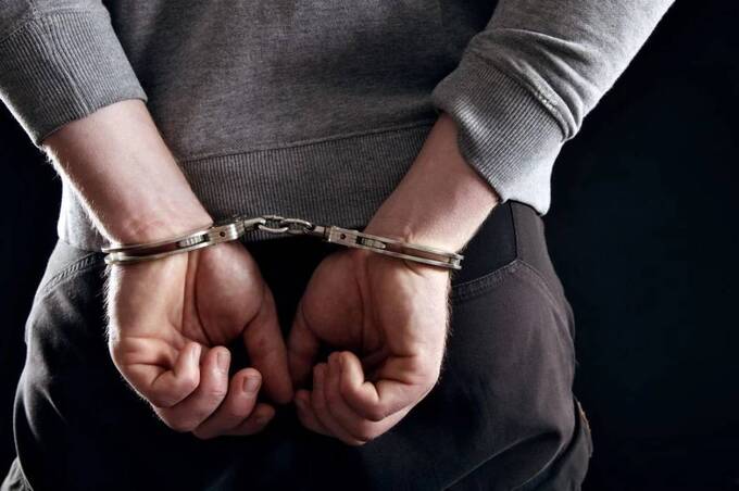 На Вінниччині чоловік через ревнощі побив односельця: потерпілий у лікарні