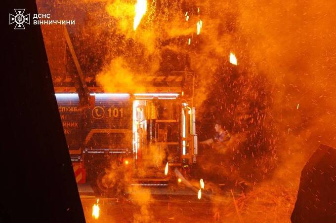 Нові дані від ДСНС: як ліквідовують наслідки атаки на Вінниччину (фото та відео)