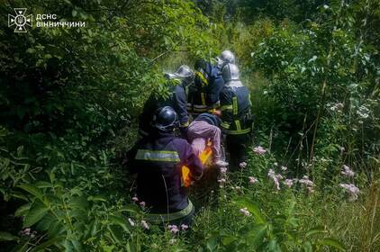 У Вінниці жінка зірвалася зі схилу: рятували ношами