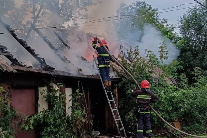 На Вінниччині діти підпалили дрова: скільки пожеж виникло за добу