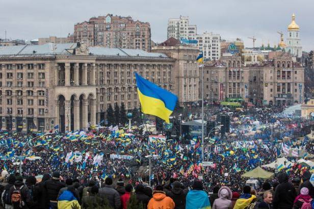 Довічні виплати та знижки: Кабмін пропонує пільги учасникам Революції Гідності
