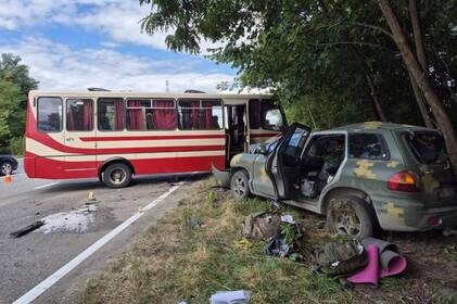 У Бердичівському районі автобус із Вінниці потрапив у ДТП: постраждали дев’ятеро людей
