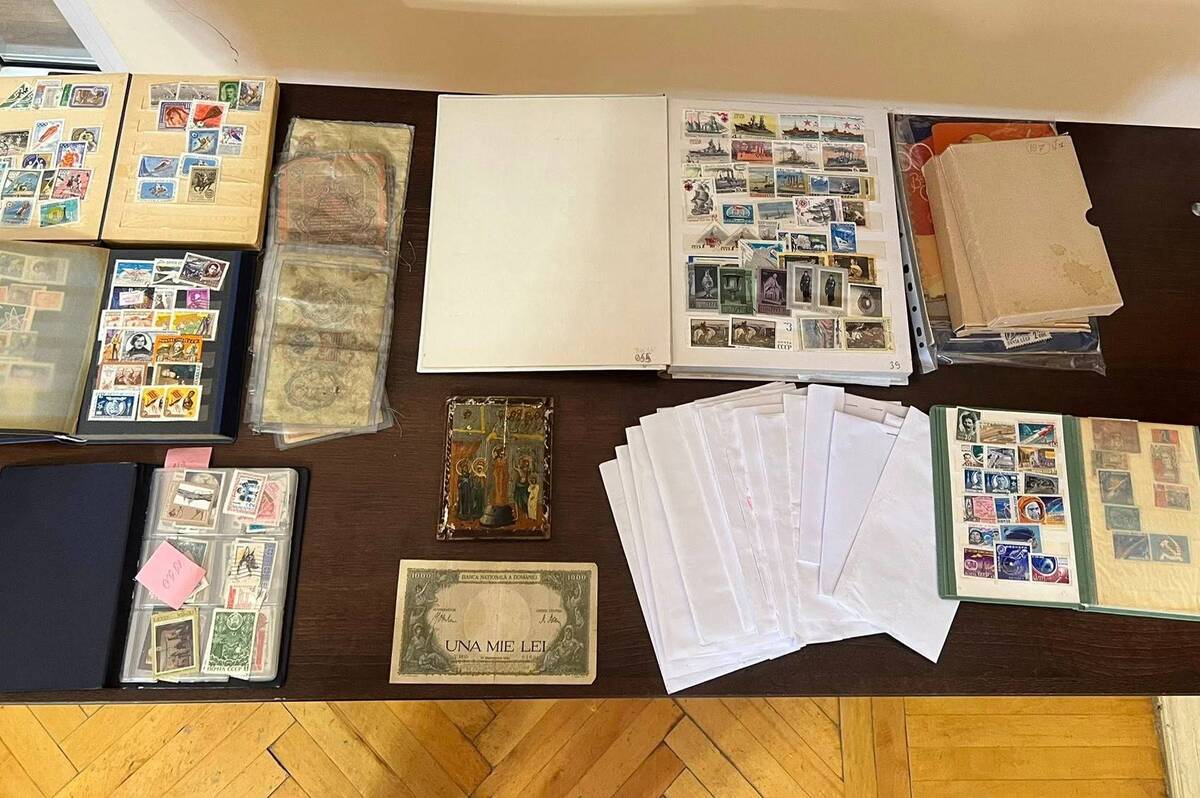 Вінницька митниця передала музеям України вилучені культурні цінності