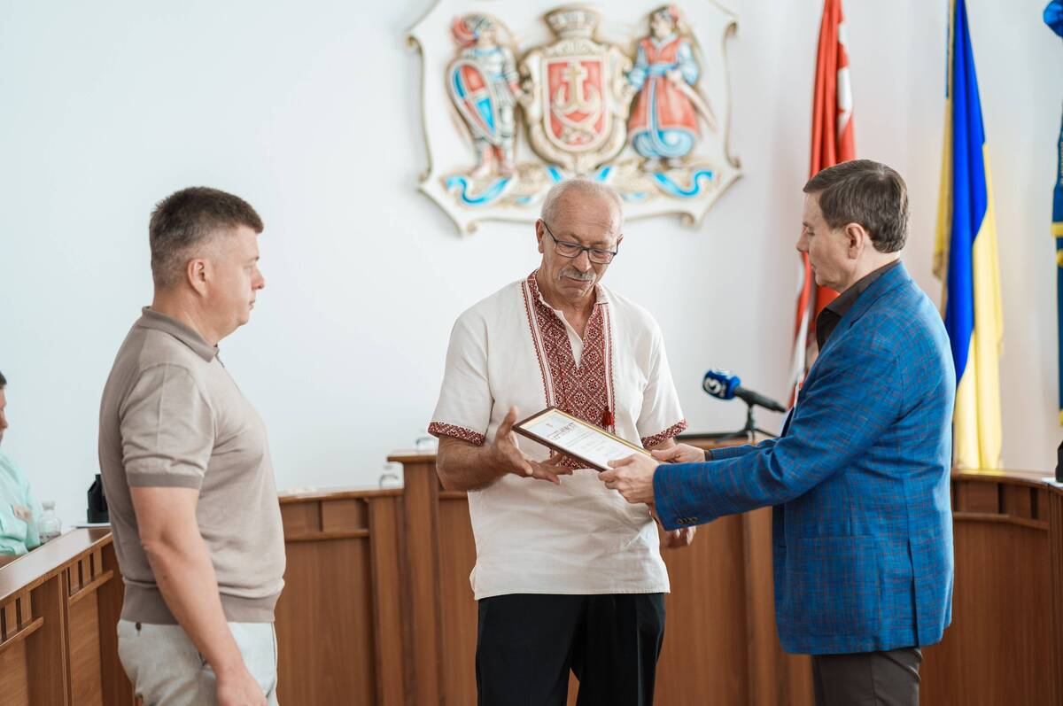 Автомобіль для ветерана та волонтера: у Вінниці відзначили Вільгельма Кройца
