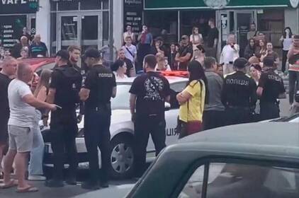 Поліцейські роз’яснили обставини інциденту на Замостянській у Вінниці