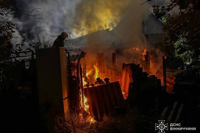 Минулої доби на Вінниччині горіли будинки та суха трава
