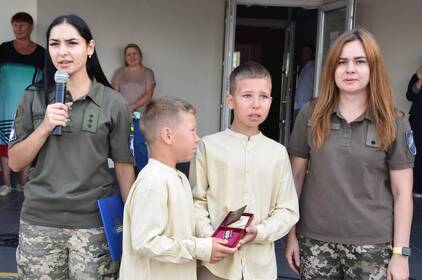 У Якушинцях синам полеглого Героя вручили посмертну нагороду батька