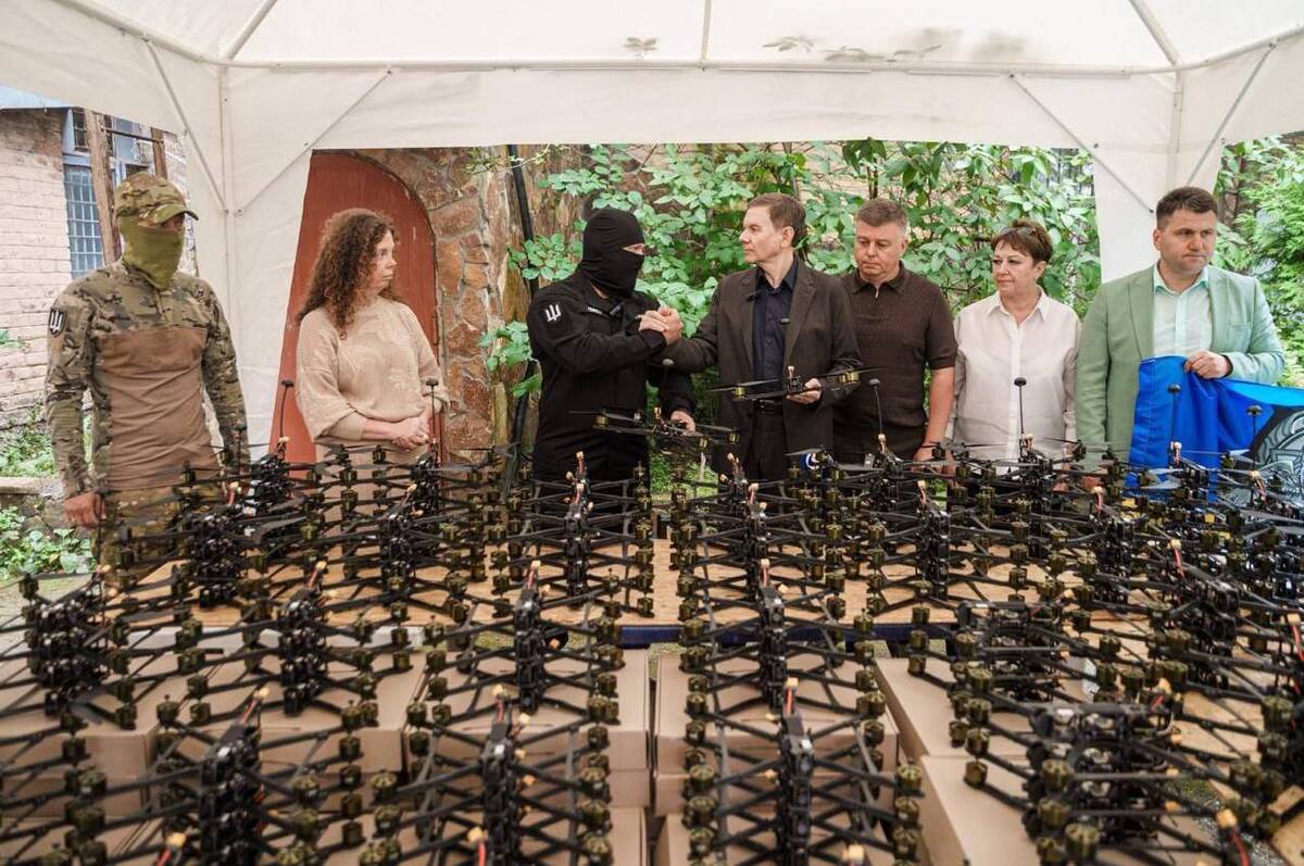 Ще 300 FPV-дронів передав Міжрегіональний координаційний гуманітарний штаб спецпідрозділу «Артан»