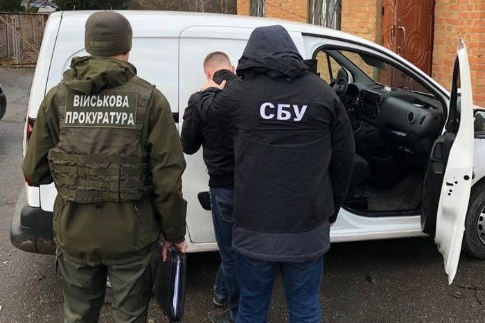 Вінницькі СБУшники затримали на хабарі посадовця Вінницягазу