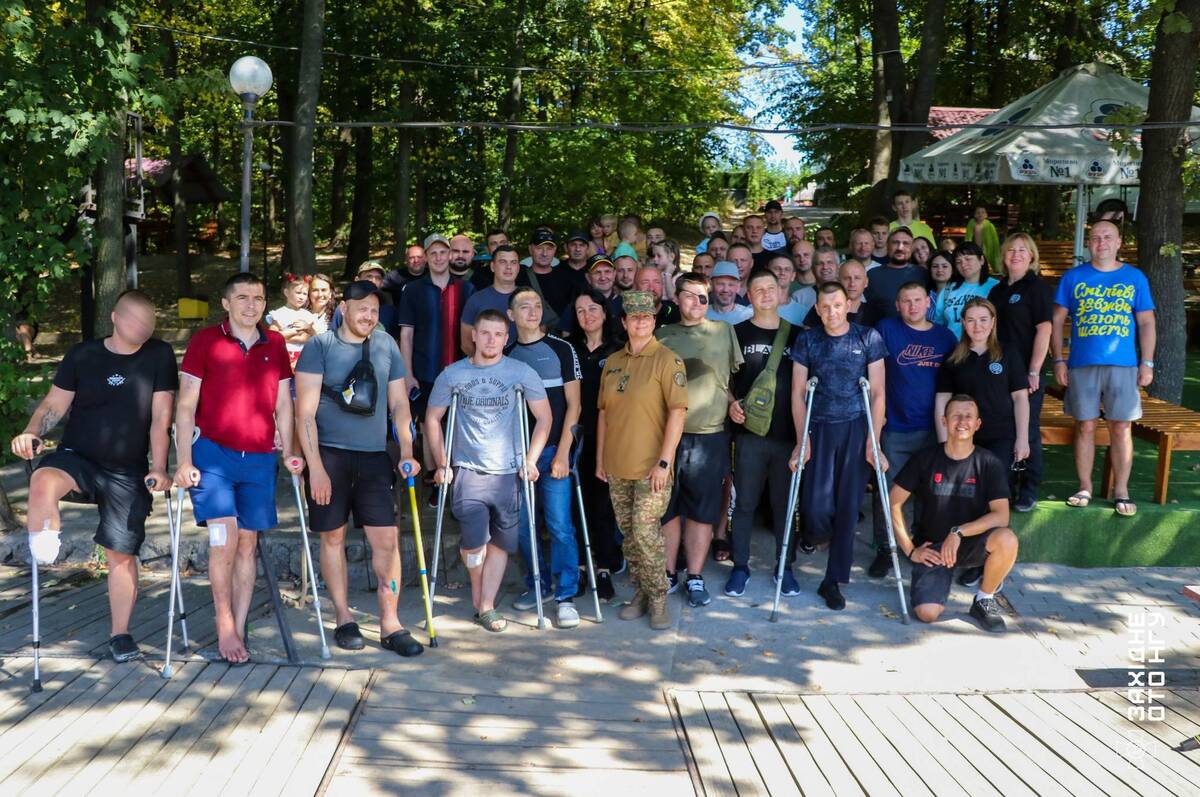 Поранені гвардійці рибалили та відпочивали на природі у Вінниці