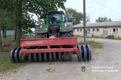 П'яний тракторист переїхав двох чоловіків у Могилів-Подільському районі