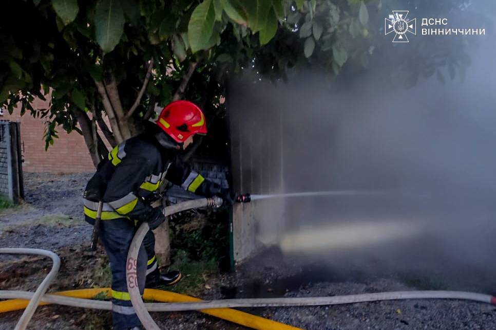 На Вінниччині виникли пожежі через коротке замикання та проблеми з опаленням (фото)