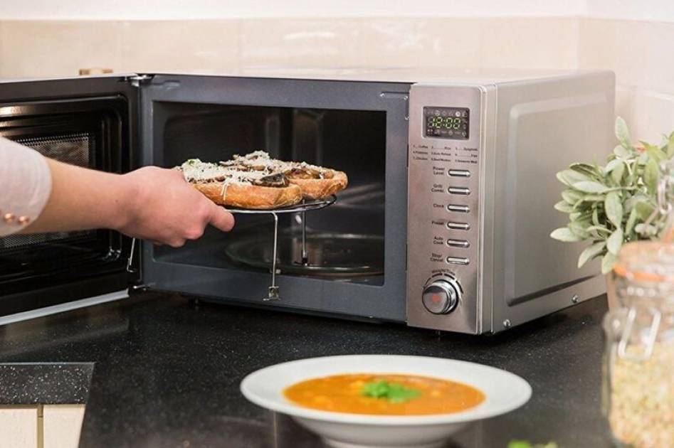 Продукти, які не можна розігрівати в мікрохвильовці