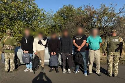 Вінничанина та ще чотирьох чоловіків затримали на кордоні з Придністров’ям в Одещині Вінничанина та ще чотирьох чоловіків затримали на кордоні з Придністров’ям в Одещині