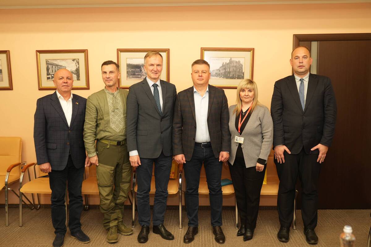 Посол Латвії відвідав Вінницю: обговорили модернізацію шпиталів та обмін досвідом
